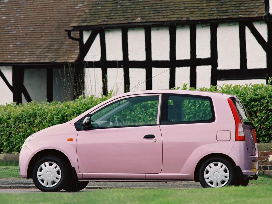  Daihatsu Charade 3-Door 2003 года  (UK) (фото 2 из 7)